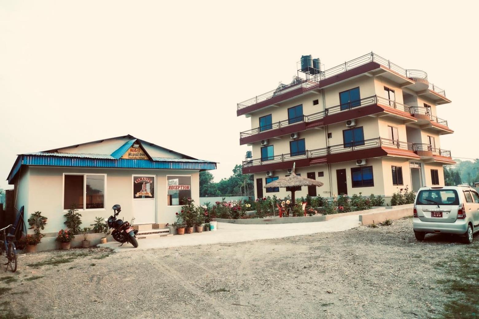 Hotel Typical Nepali Kitchen - No Pizza - No Pasta - No Problem !! Sauraha Esterno foto